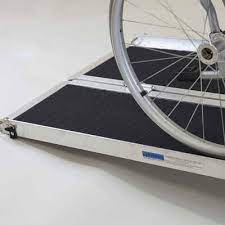 Multi-Fold Split Ramp with Surface Grip – Ovilcare